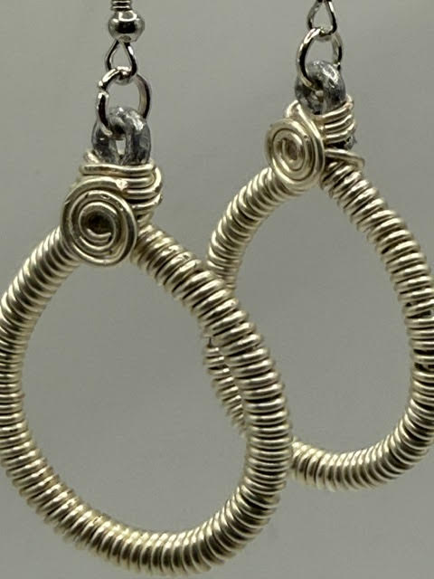 the mesmerloop - Jaded Jewelry