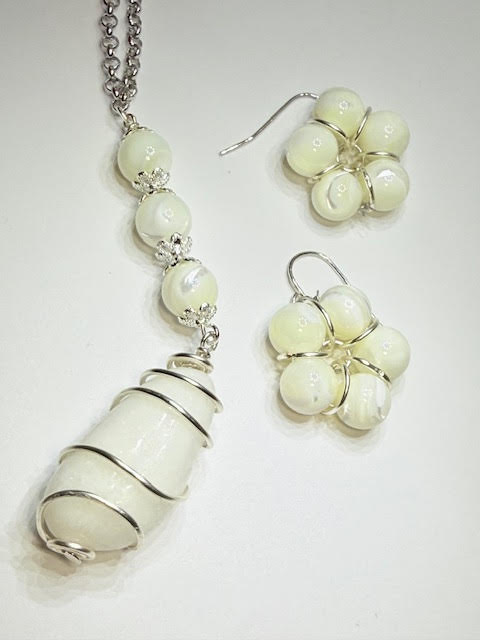 new year's snowball necklace